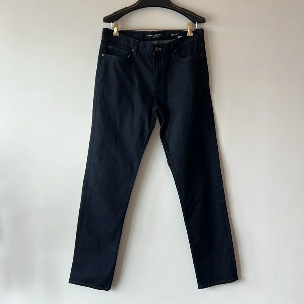 Banana Republic Men’s Jeans Dark Wash